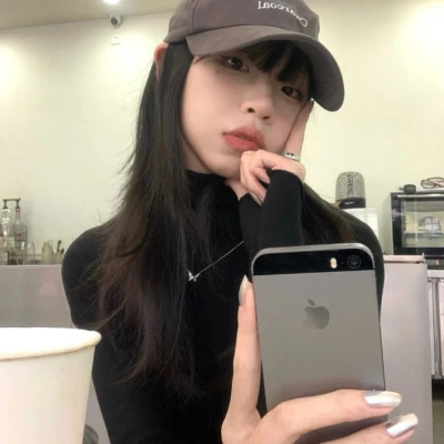 伴游女生侯晓悦的资料