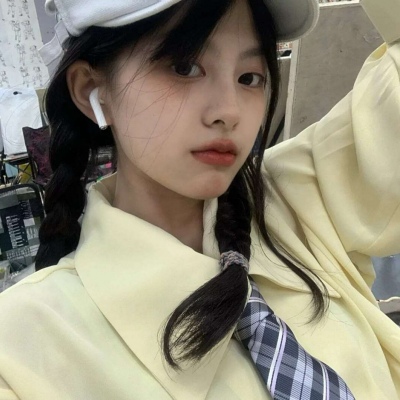 伴游女生宋晓萱的资料