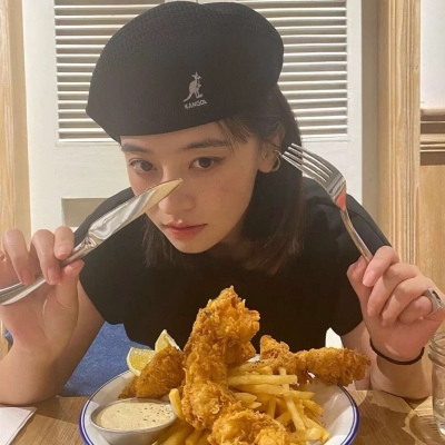 玉溪伴游女生周瑾萱的资料