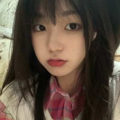 伴游女生吴梓萱的资料