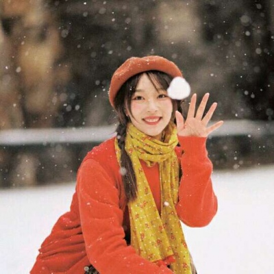 伴游女生姜薄薄的资料