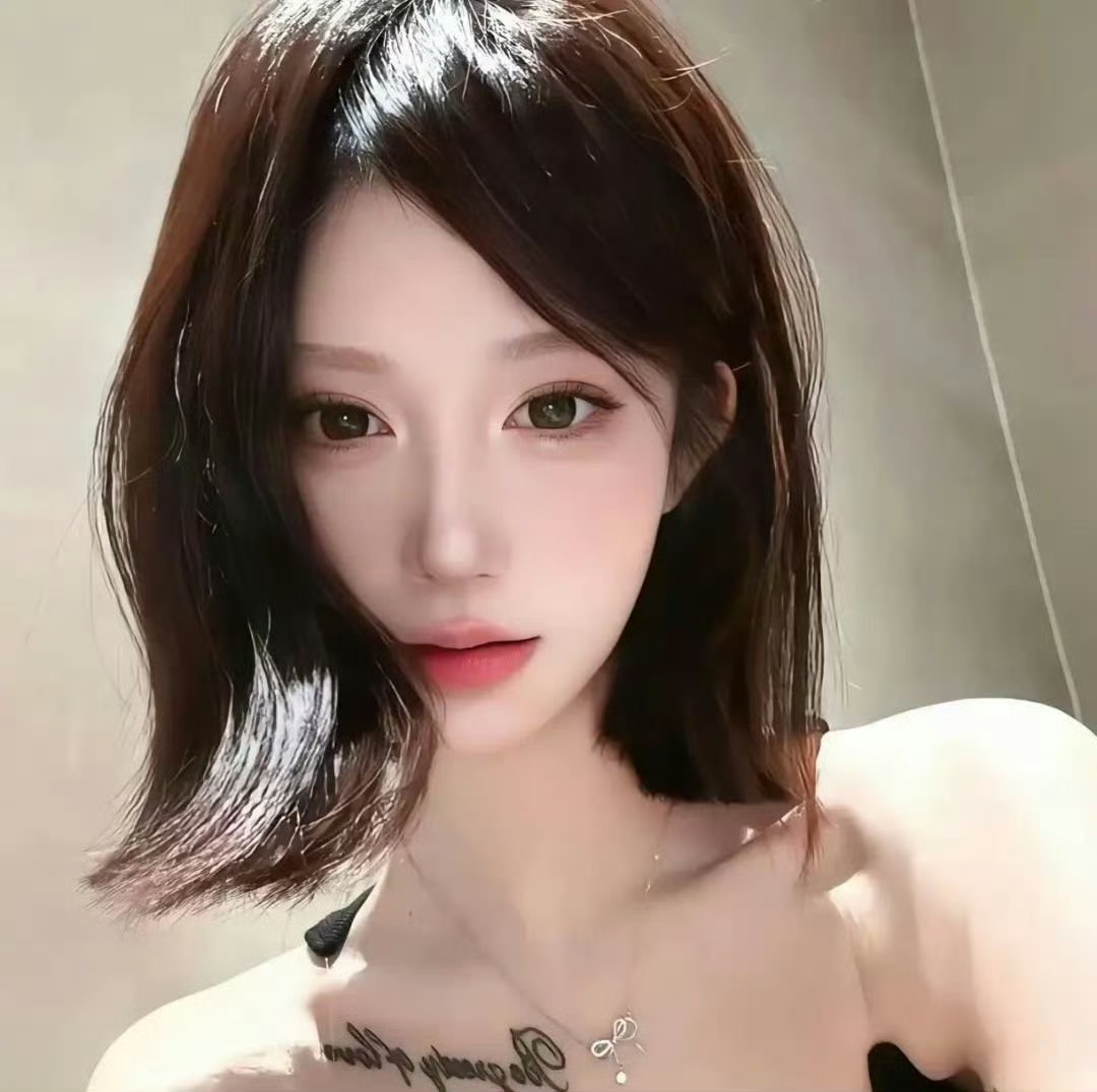 诸暨伴游女生高小颜的资料