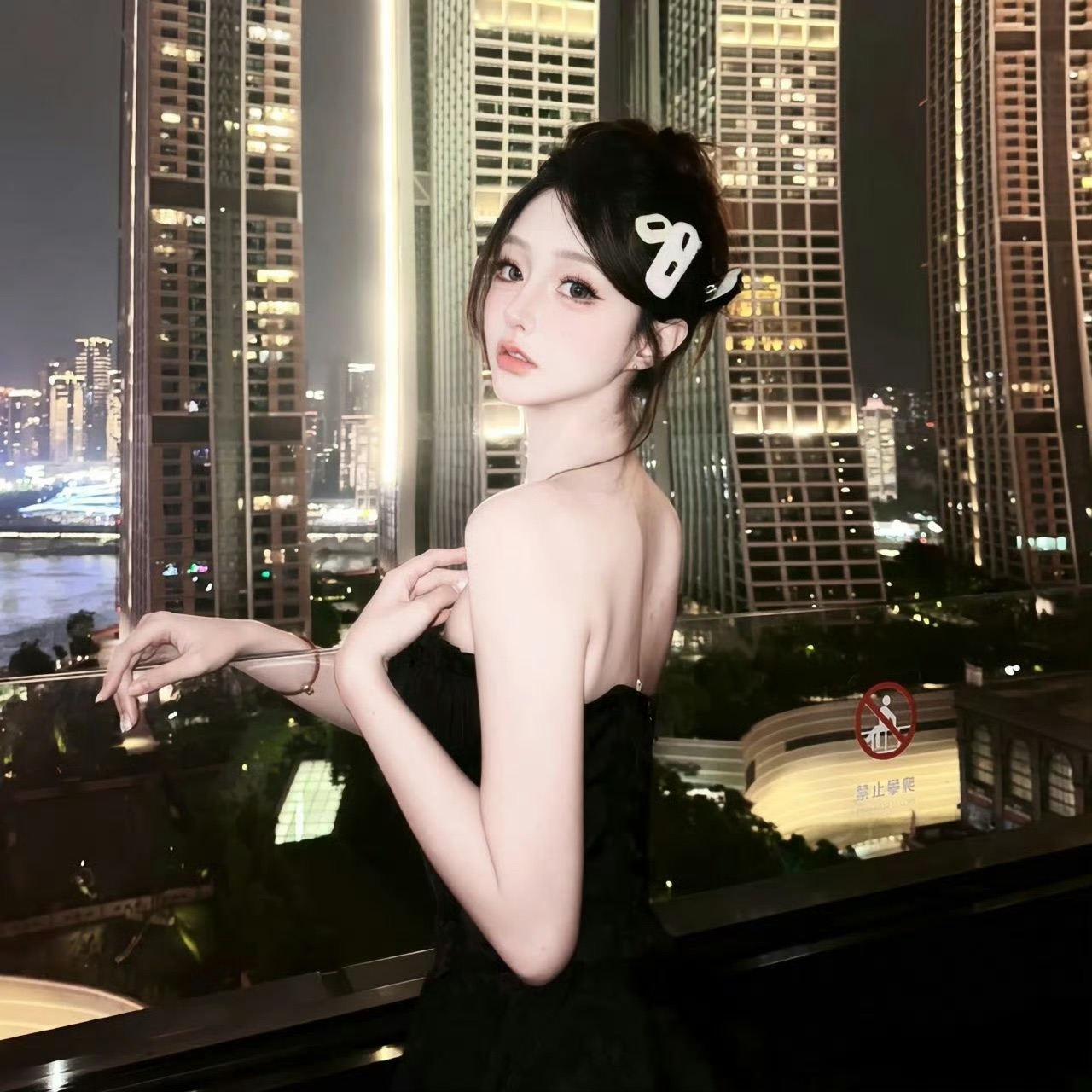 拉萨伴游女生林雅诗的资料