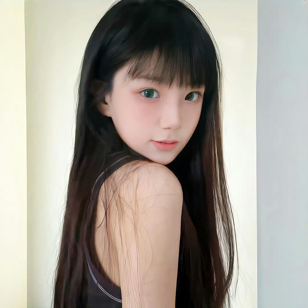 伴游女生许明玥的资料