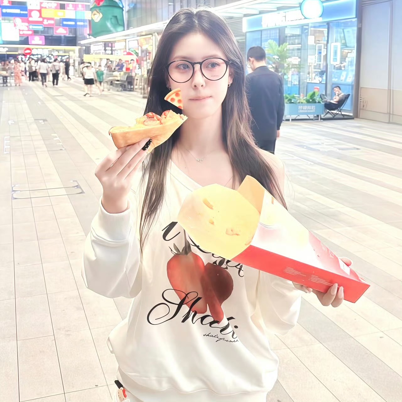 泸州伴游女生 | Lily的资料