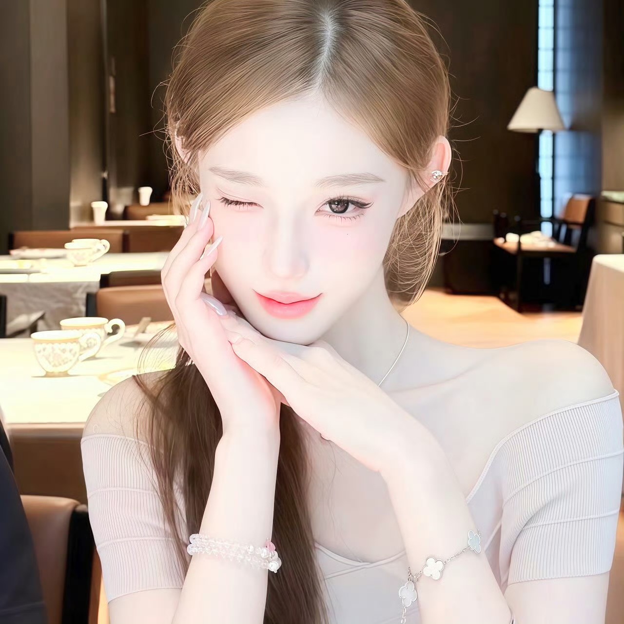 保山伴游女生陈嘉月的资料