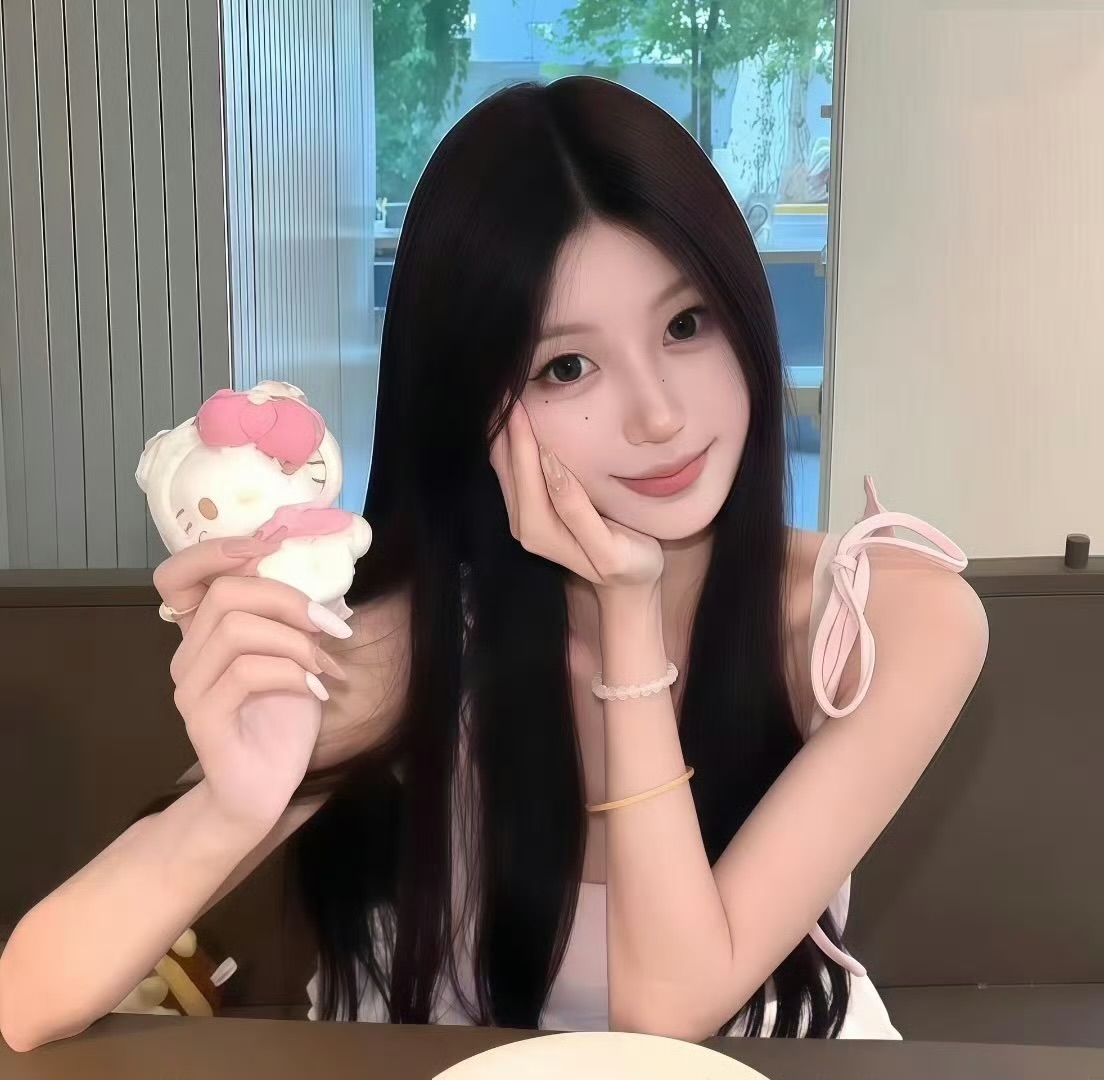 保山伴游女生但从蓉的资料