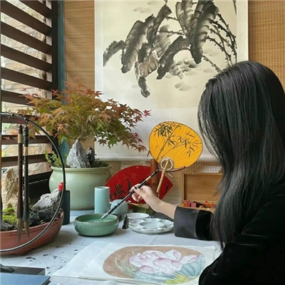 保山伴游女生茅紫杉的资料