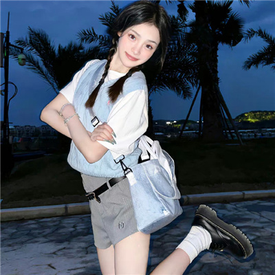 天津伴游女生泣萧曼的资料