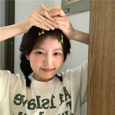 昆明伴游女生徐含之的资料