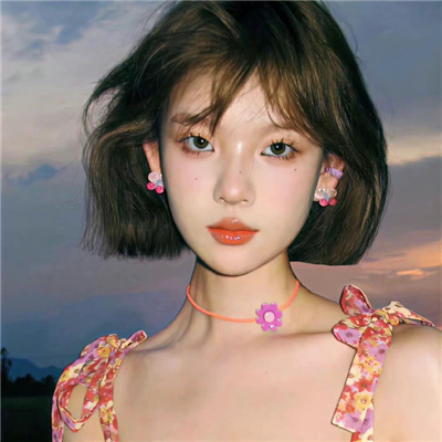 保山伴游女生鱼依凝的资料