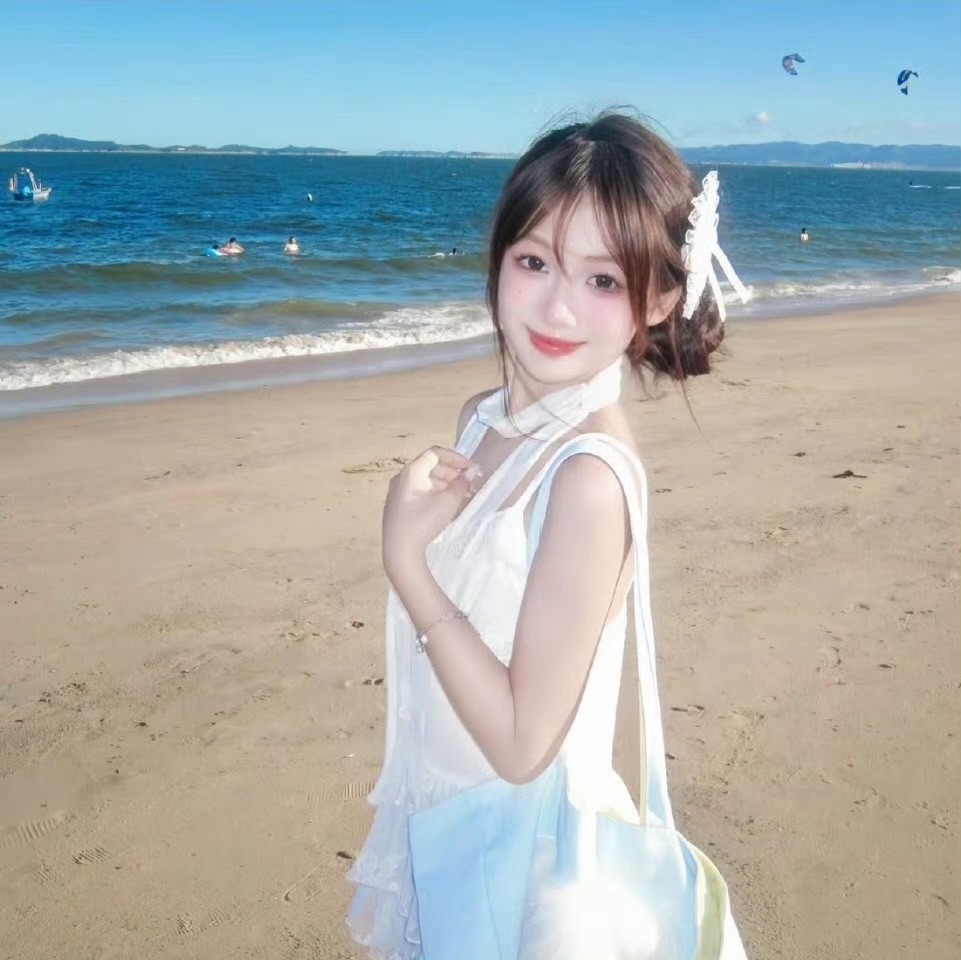 保山伴游女生周尔竹的资料