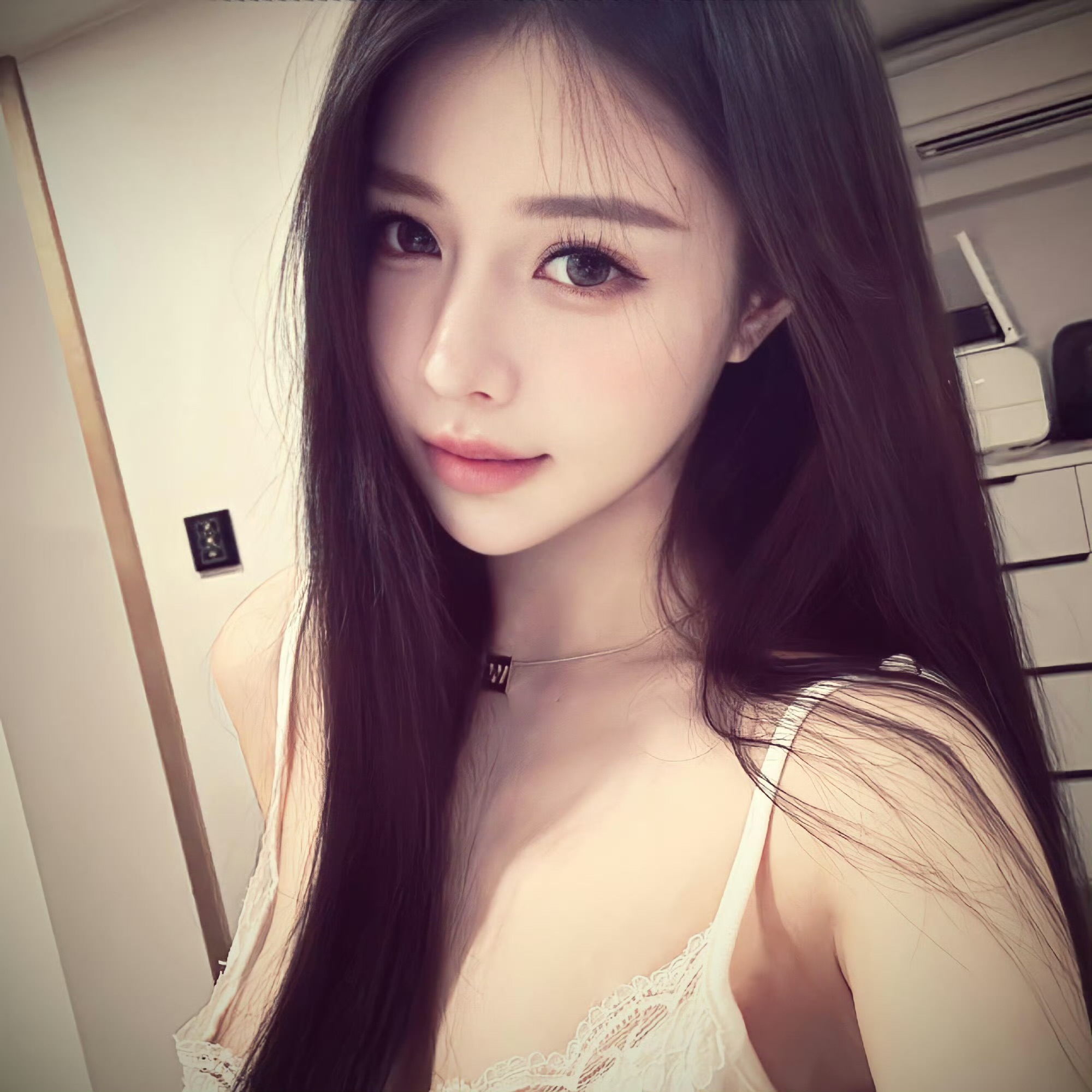 保山伴游女生谭米兰的资料