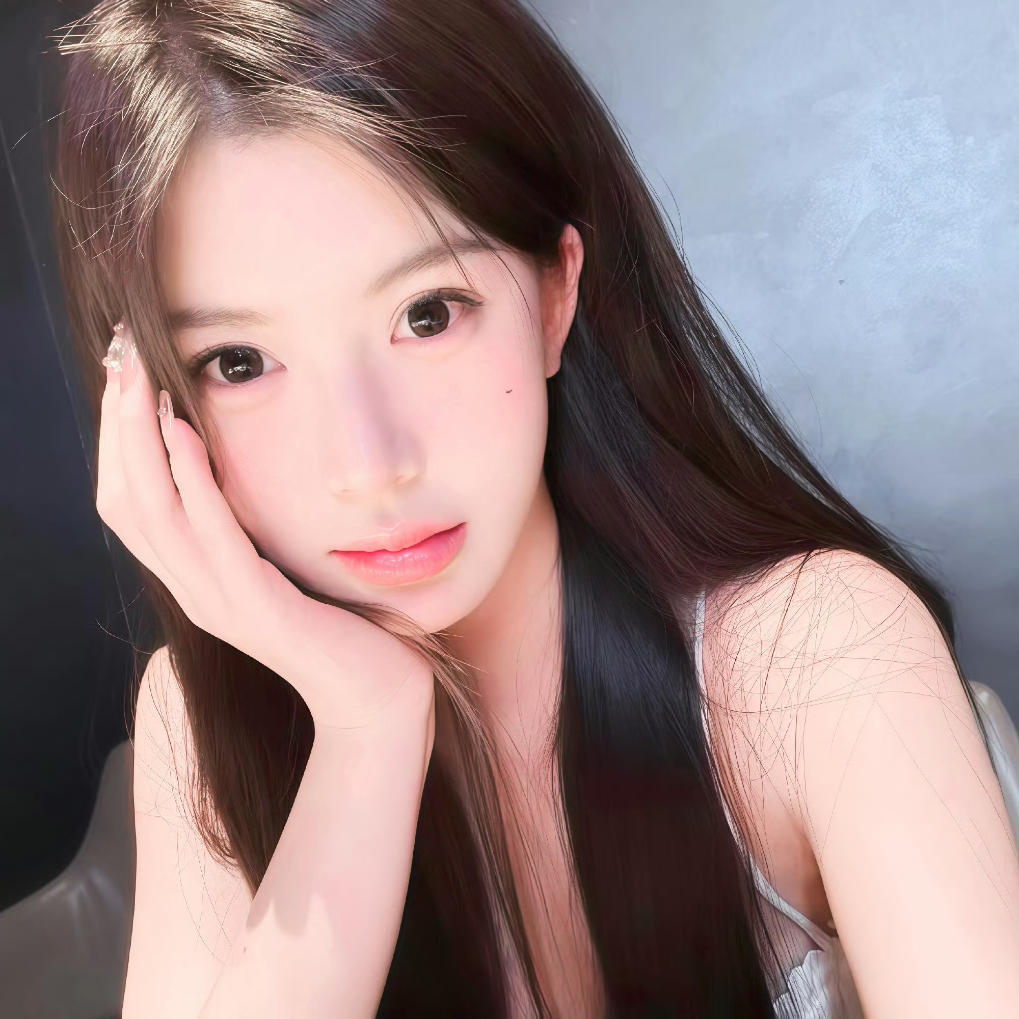 保山伴游女生毛彤的资料