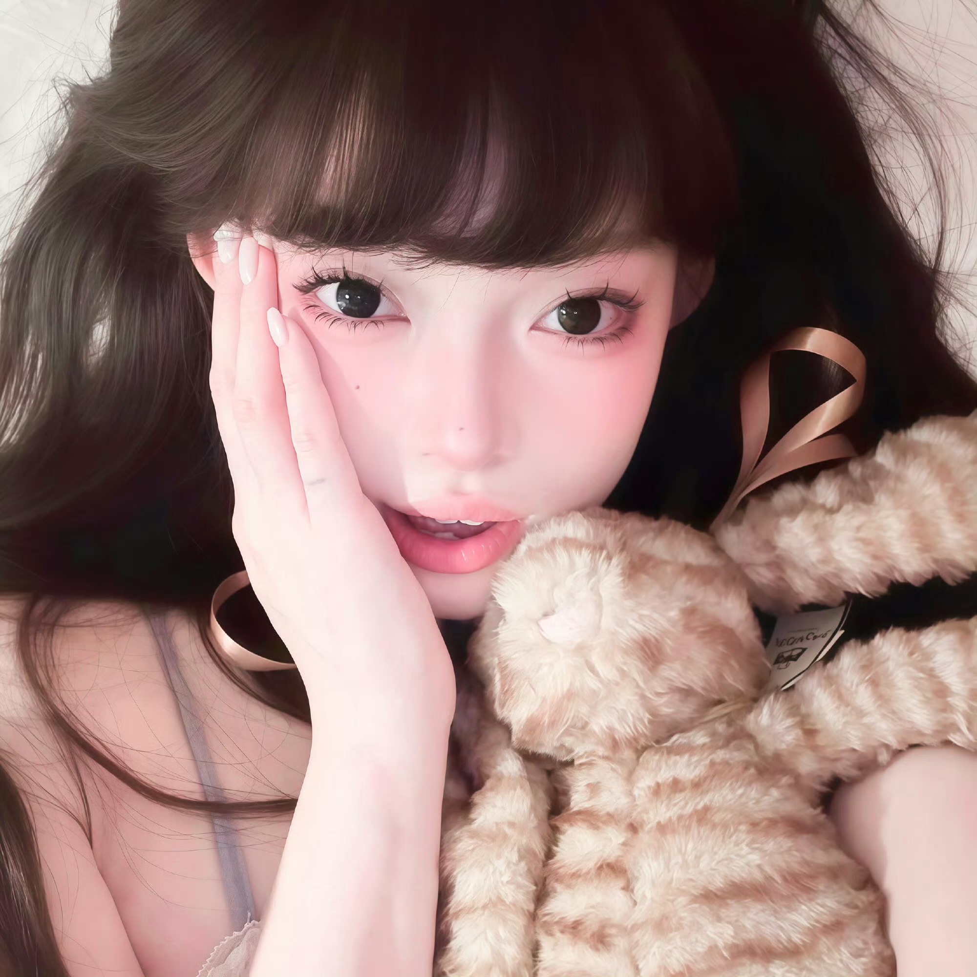 保山伴游女生朵薇的资料