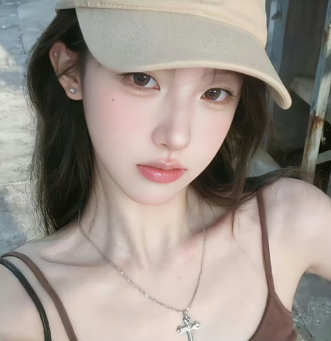 保山伴游女生紫南的资料