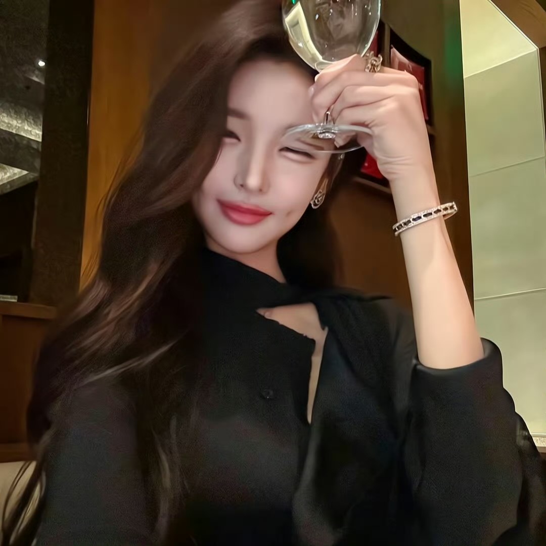 保山伴游女生听寒的资料