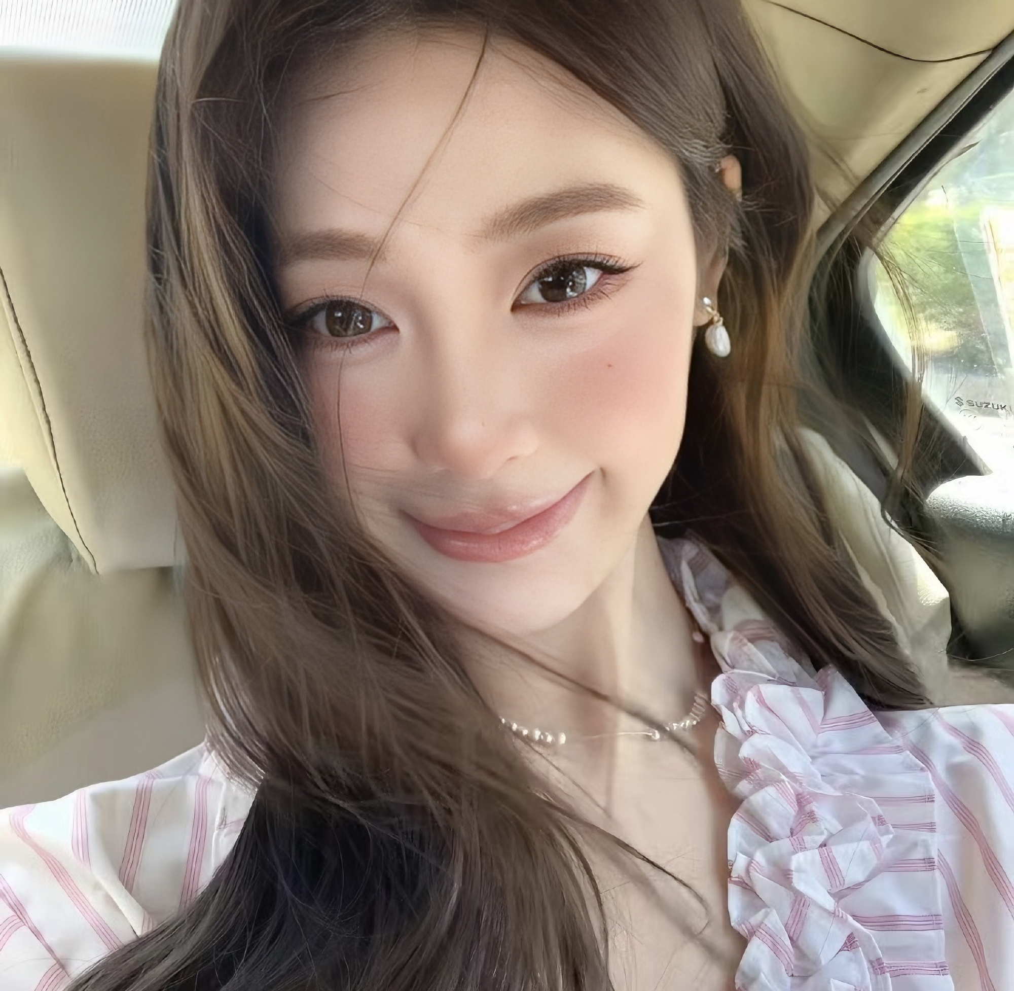 吐鲁番伴游女生洛宛亦的资料