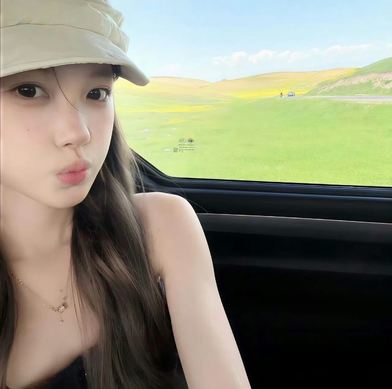 吐鲁番伴游女生黎淑瑾的资料