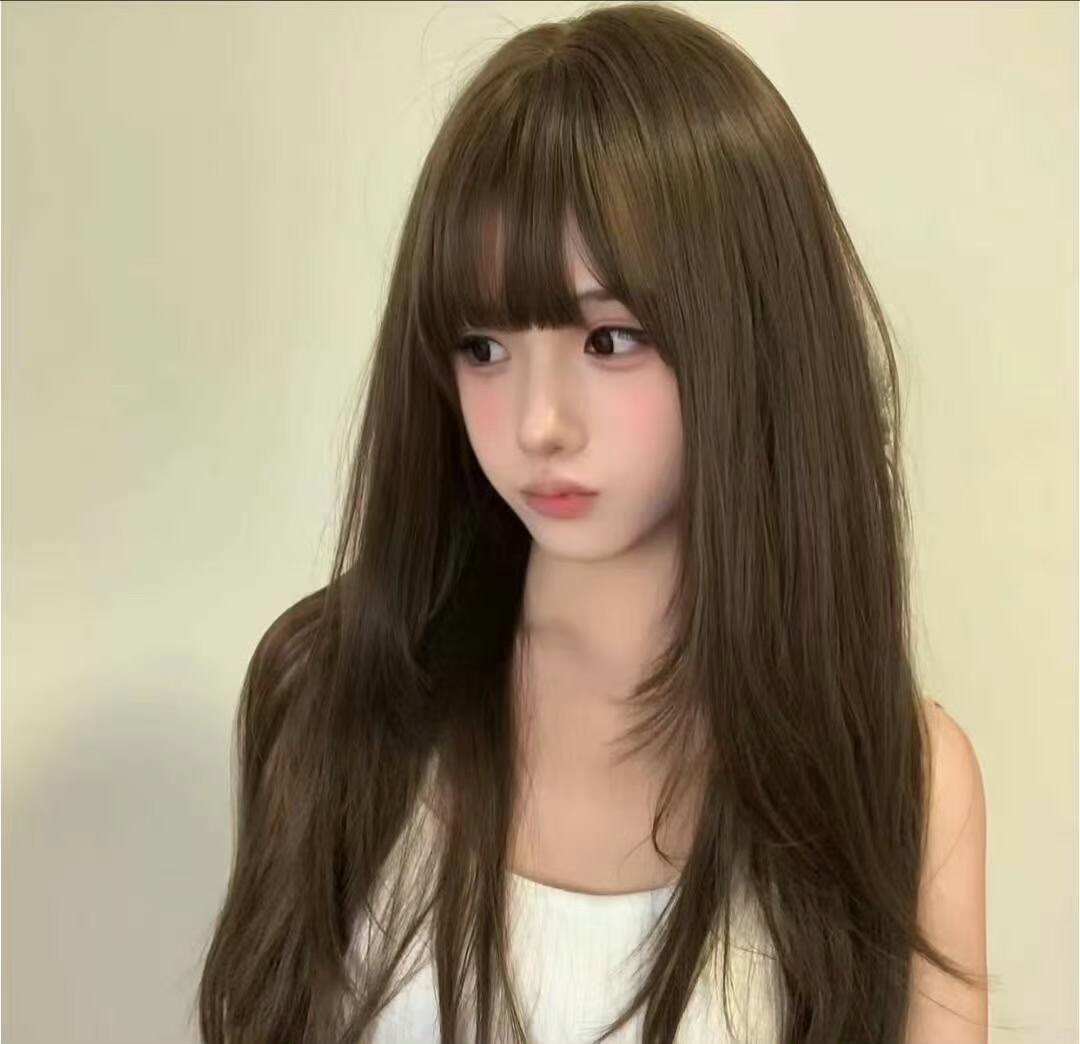 吐鲁番伴游女生钱清舒的资料