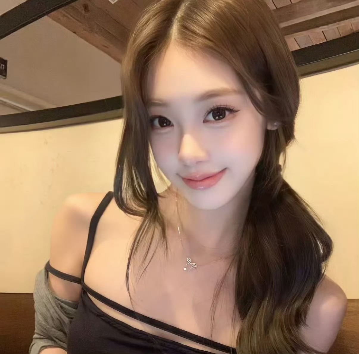 吐鲁番伴游女生崔又蕊的资料