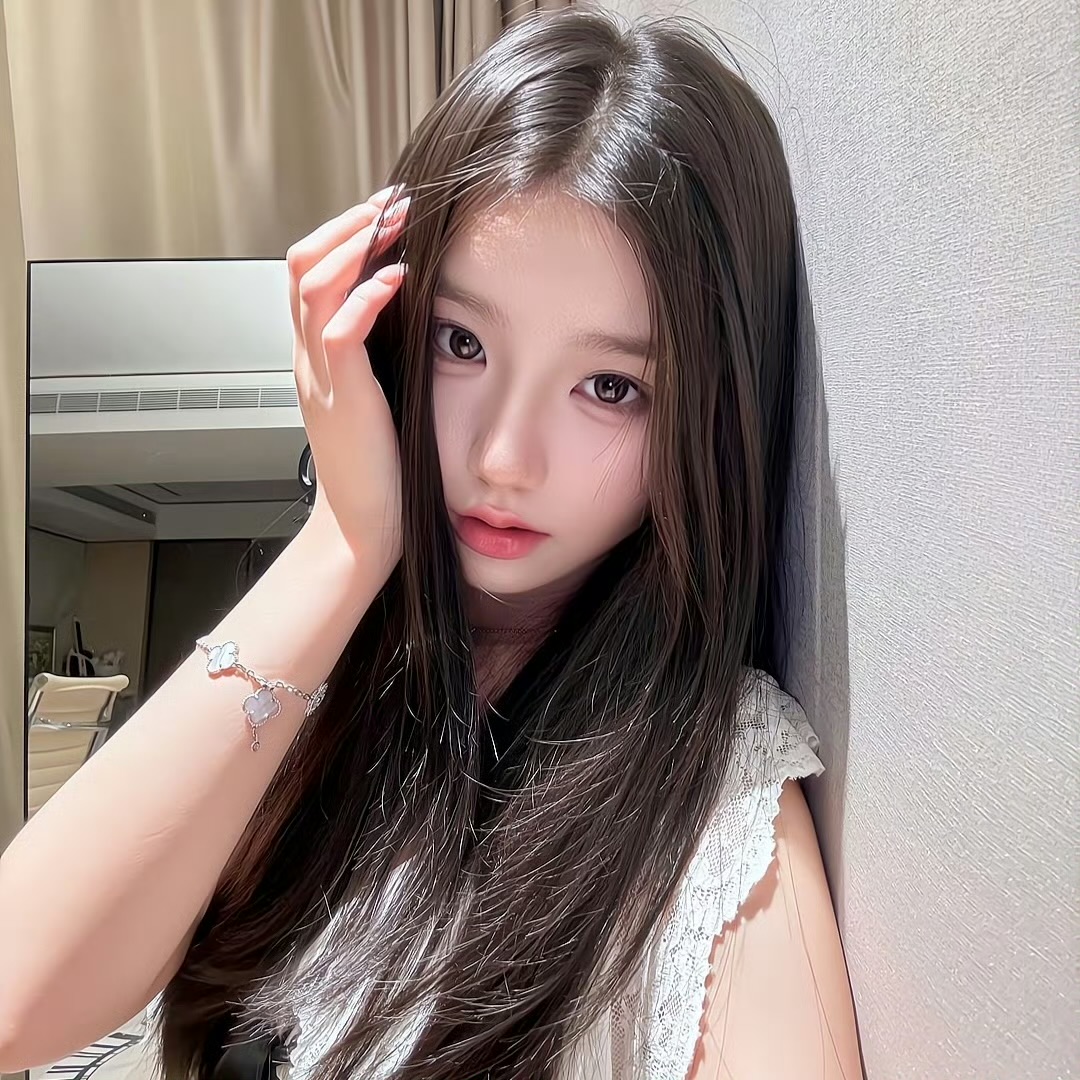 保山伴游女生Hamilton的资料