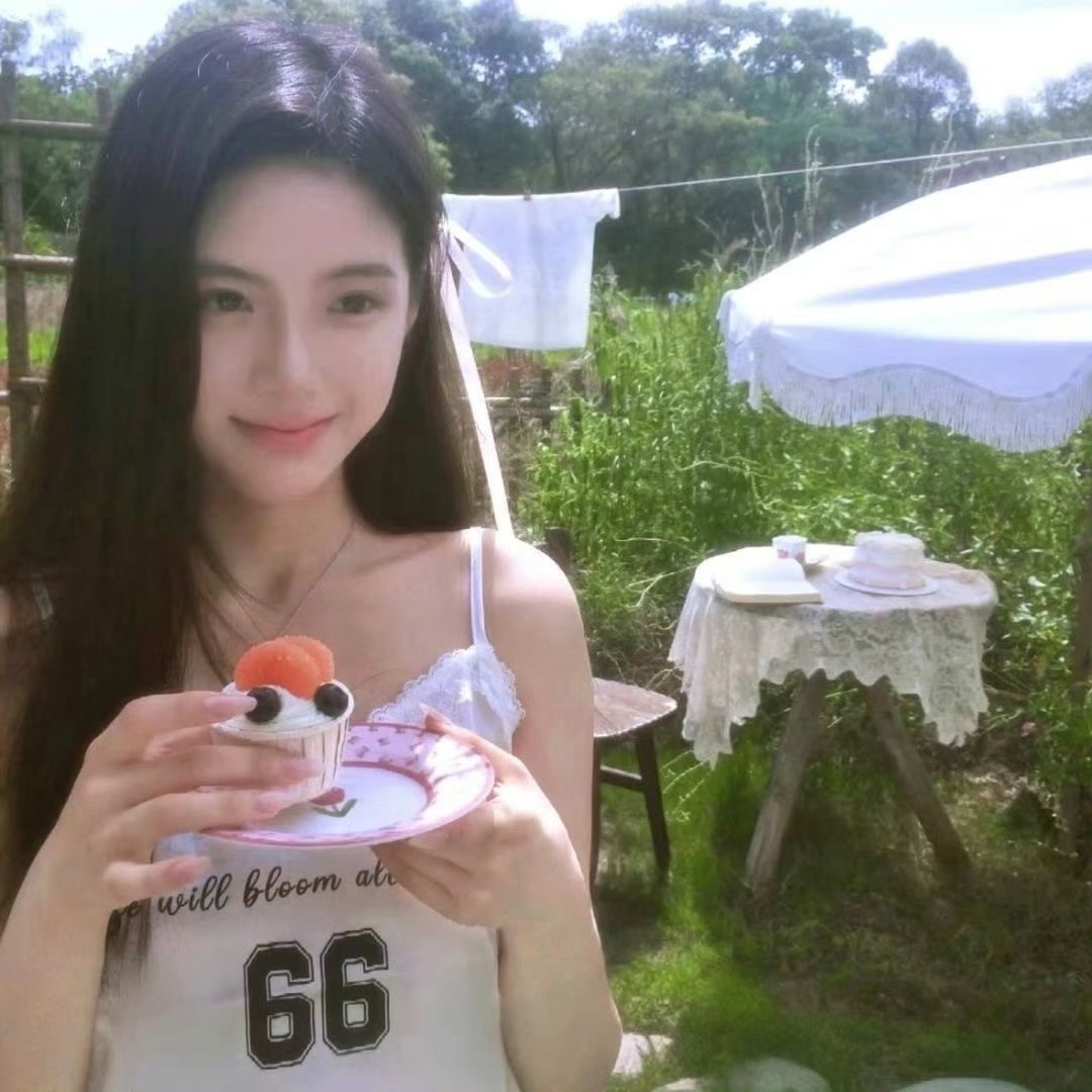 保山伴游女生司马凤凰的资料