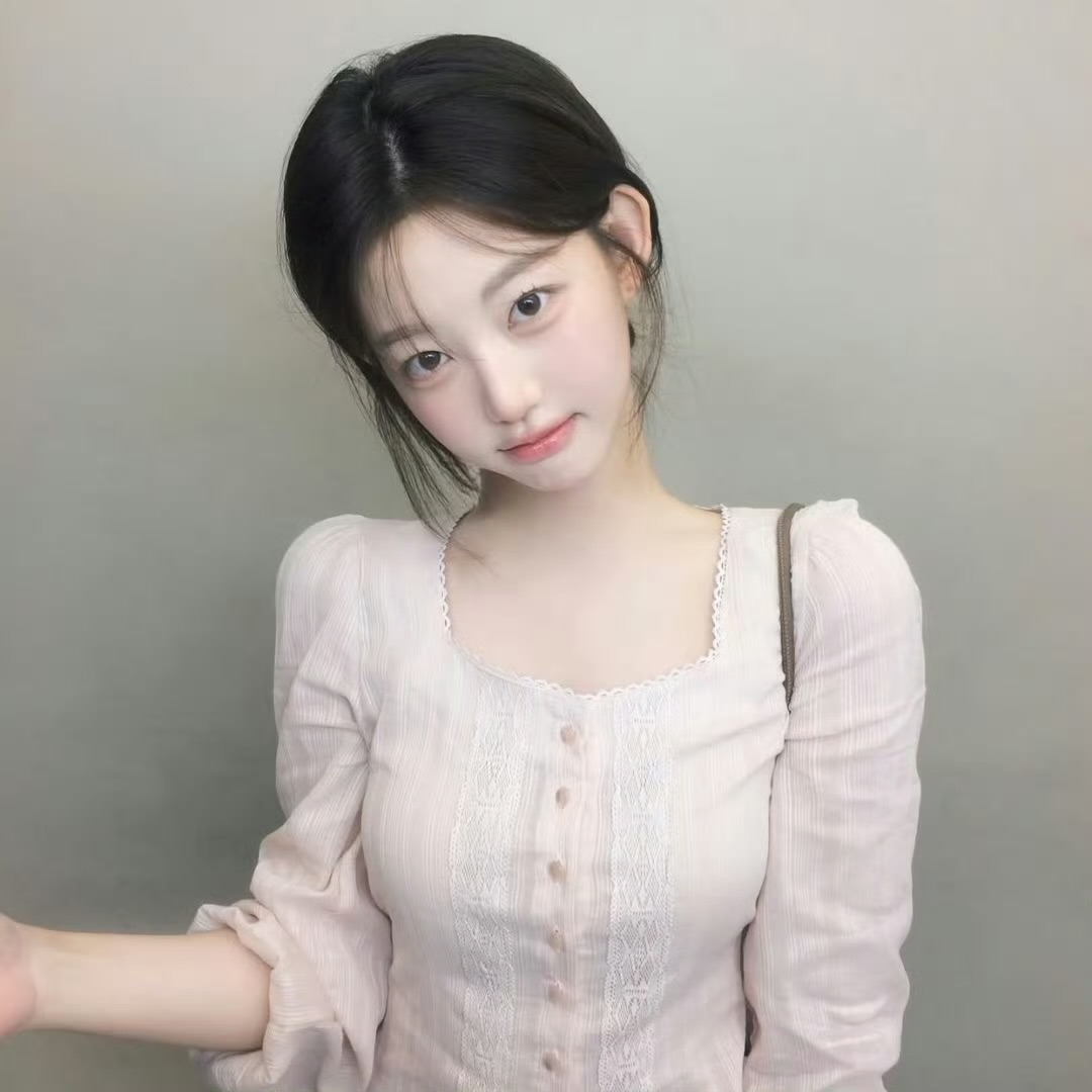 昆明伴游女生李笑笑的资料