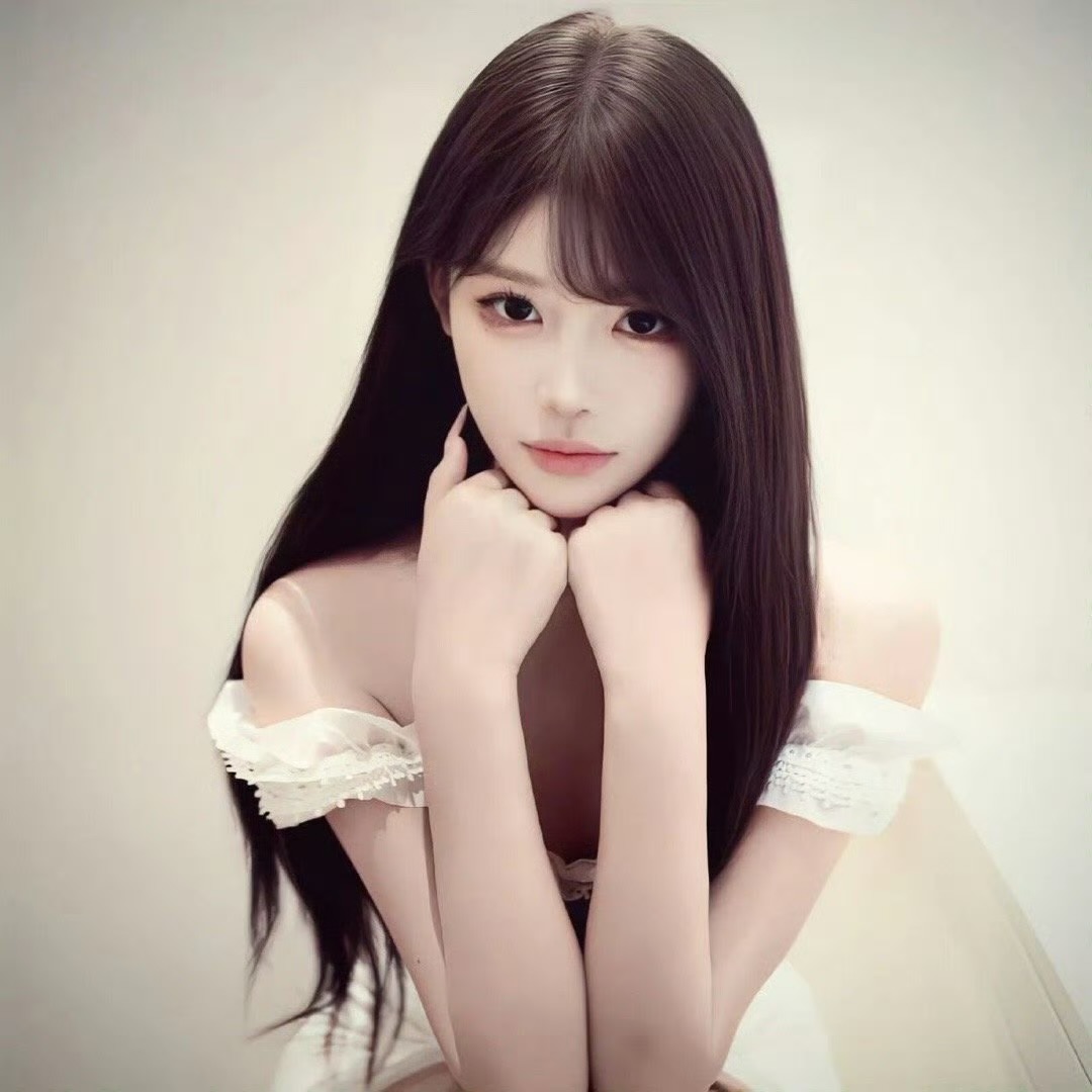 保山伴游女生Madge Carmen的资料