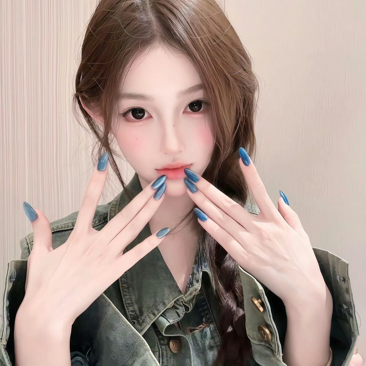 保山伴游女生秦施婉的资料