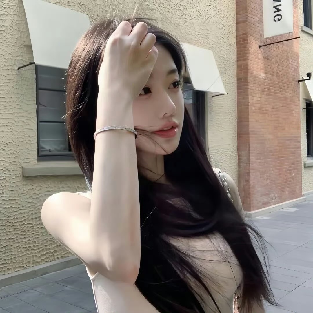 保山伴游女生苏墨的资料