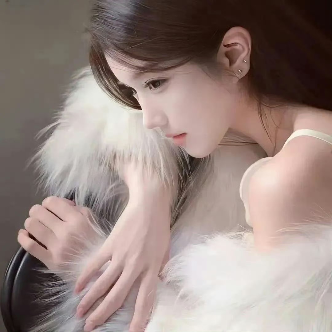 昆明伴游女生东方静怡的资料