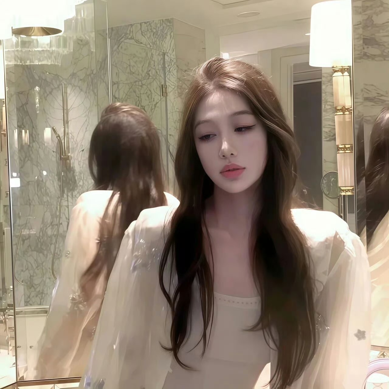 保山伴游女生候梦婷的资料