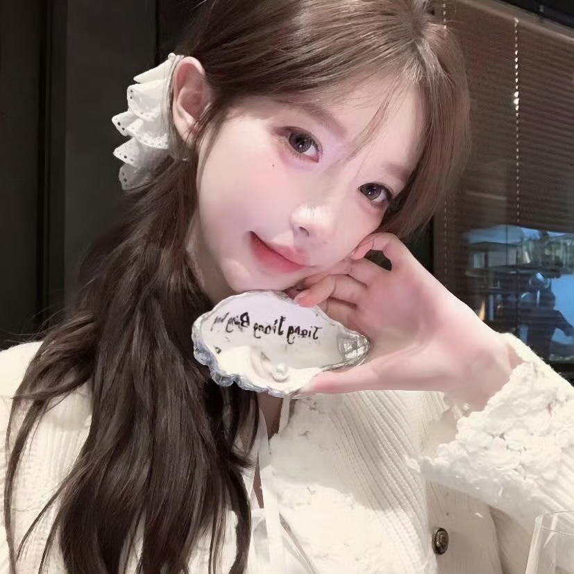 保山伴游女生李由娜的资料