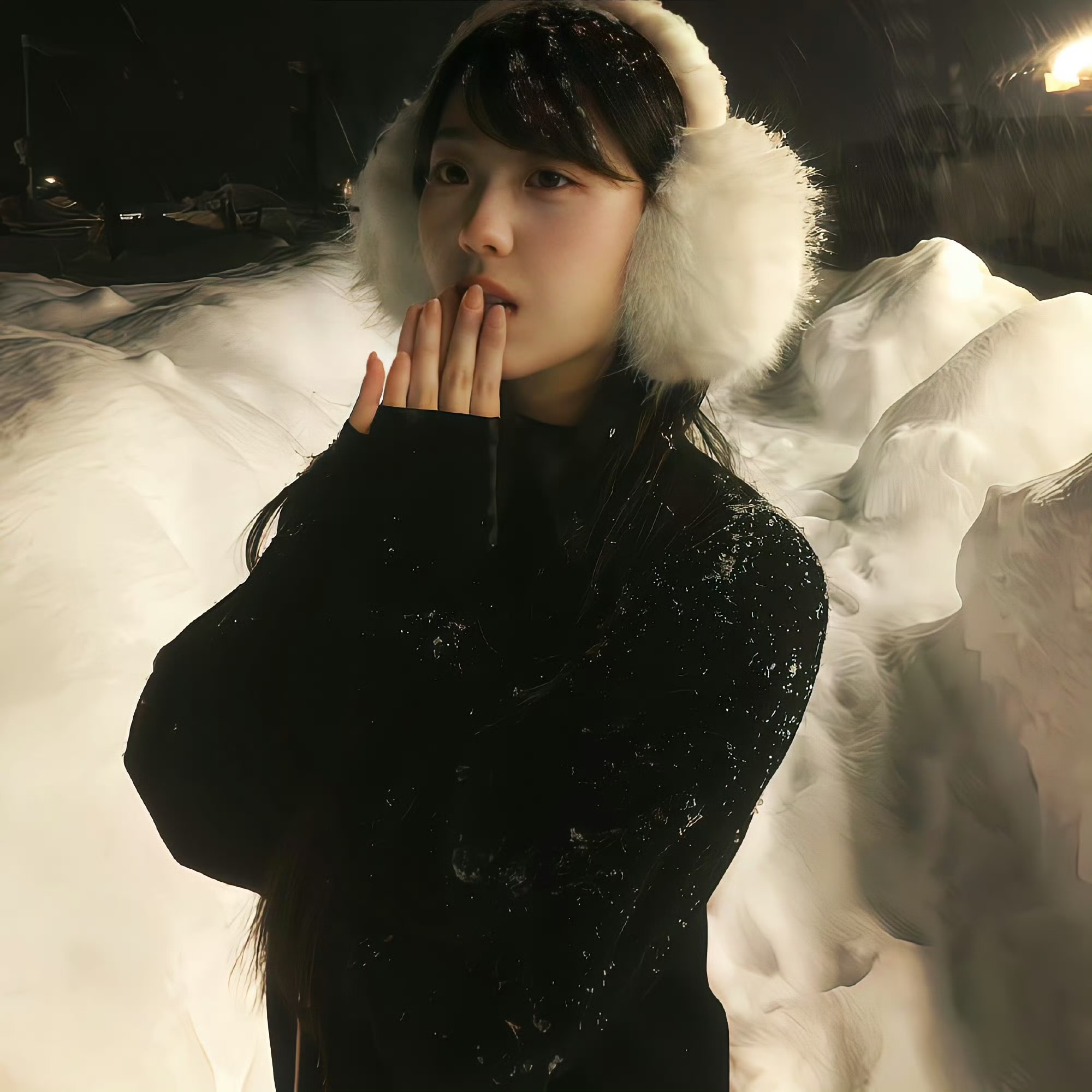 保山 伴游女生郑暖暖的资料