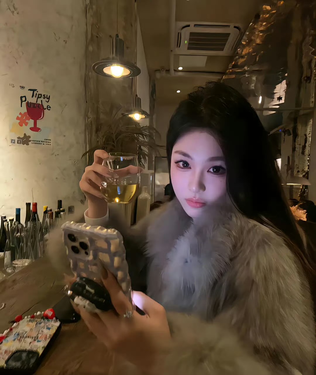 巴音郭楞伴游女生阮雪棠的资料