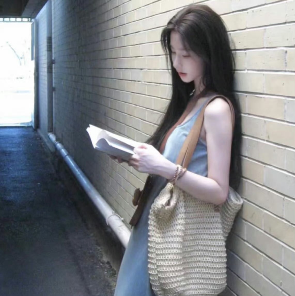 巴音郭楞伴游女生阮烟的资料