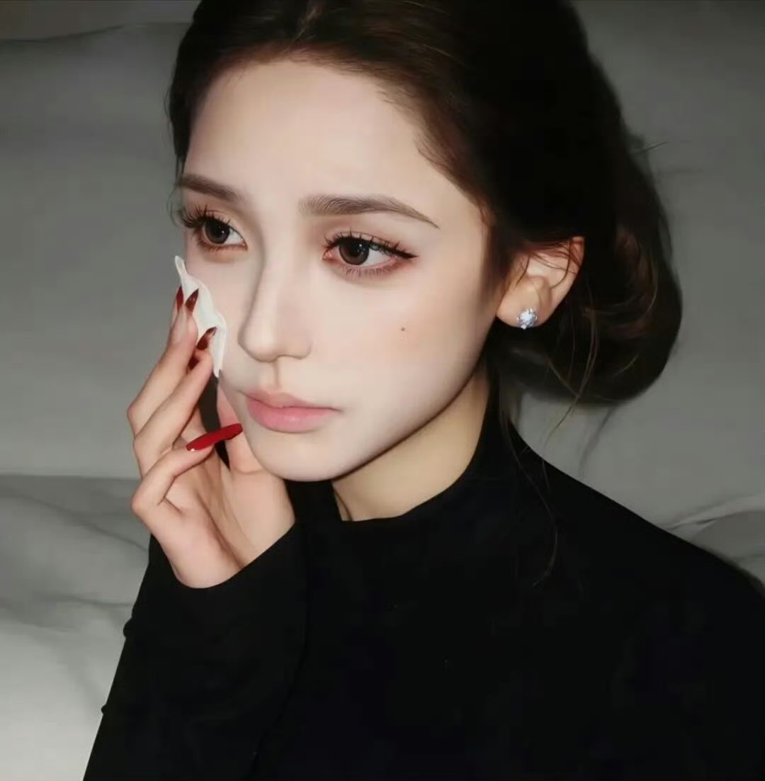 巴音郭楞伴游女生上官云舒的资料