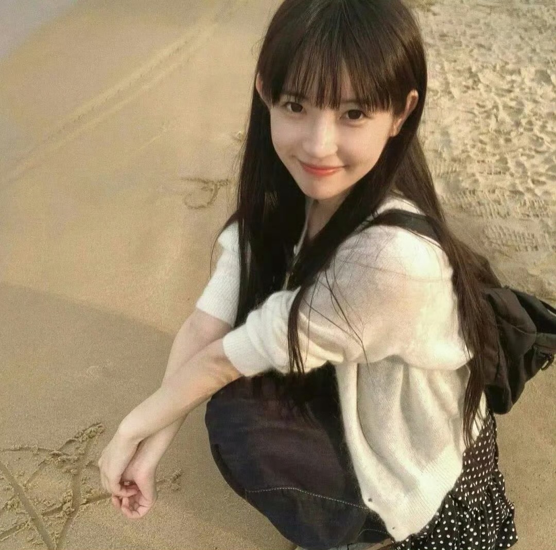 保山商务伴游女生李澜的资料