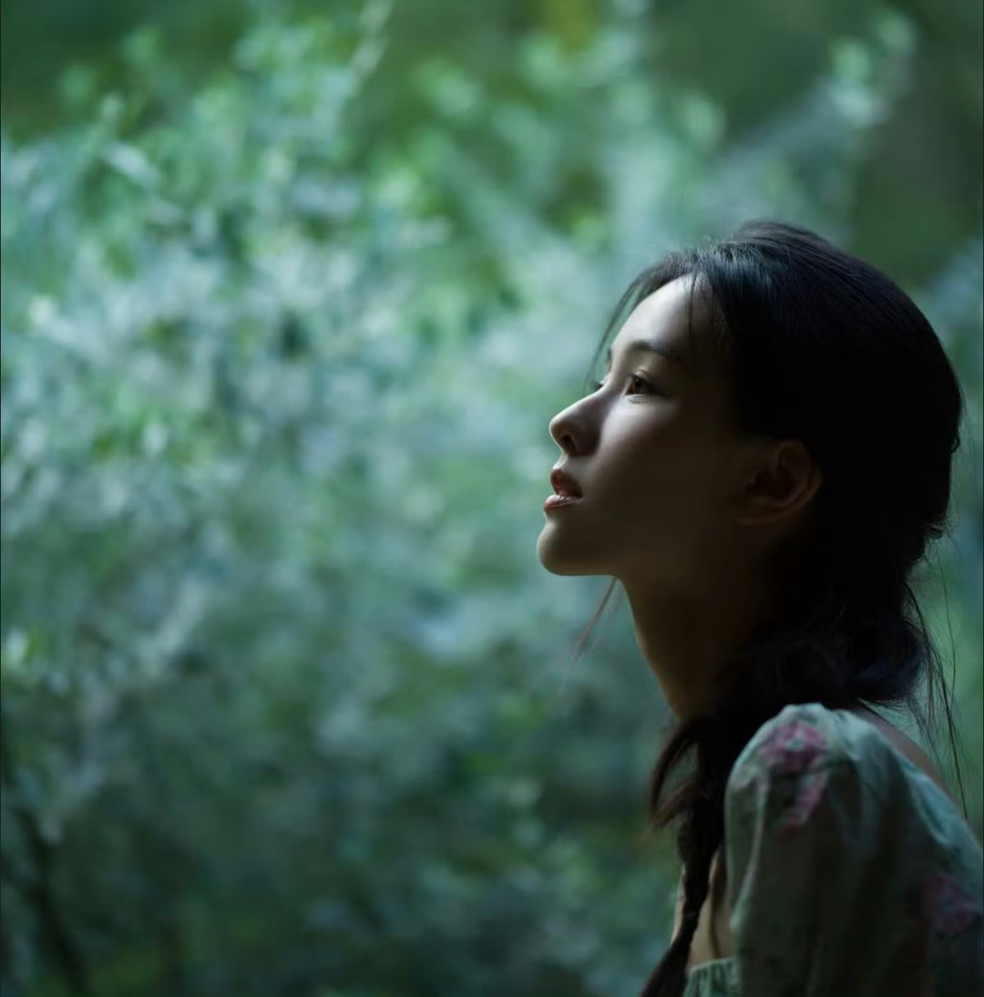 保山商务伴游女生孟之意的资料