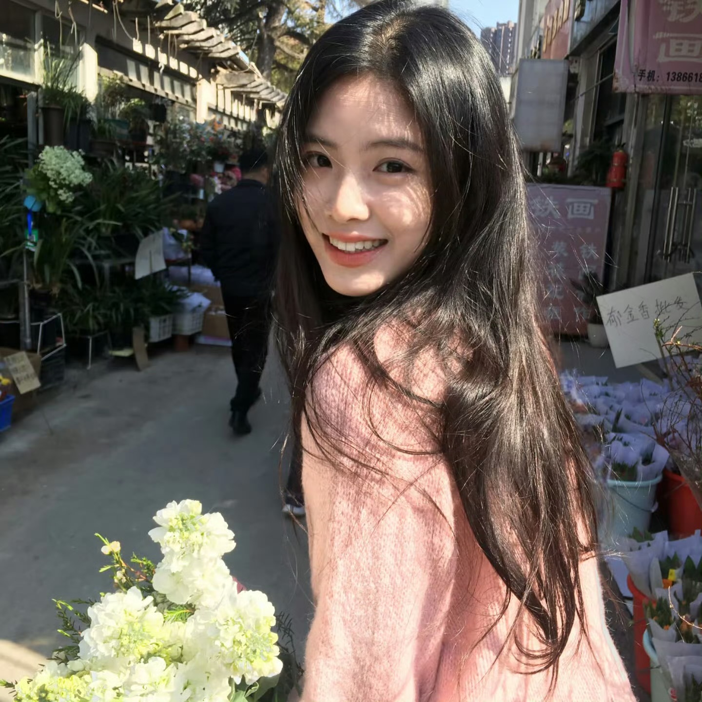 保山商务伴游女生蓝思薇的资料