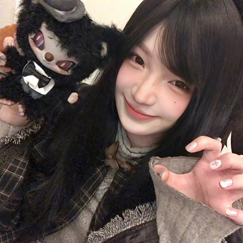 保山伴游女生陈雪瑶的资料