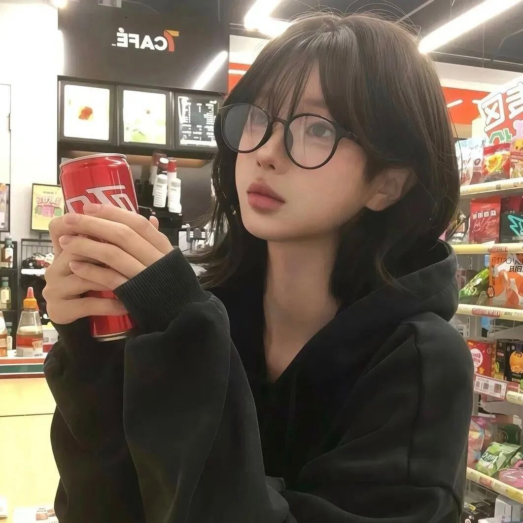 保山伴游女生章米鱼的资料