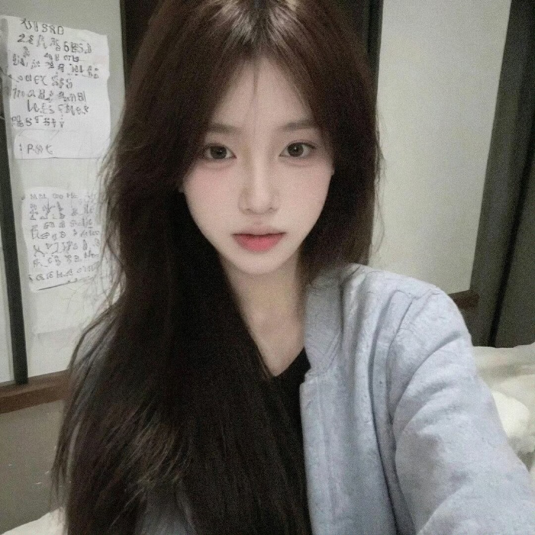 保山伴游女生完颜的资料