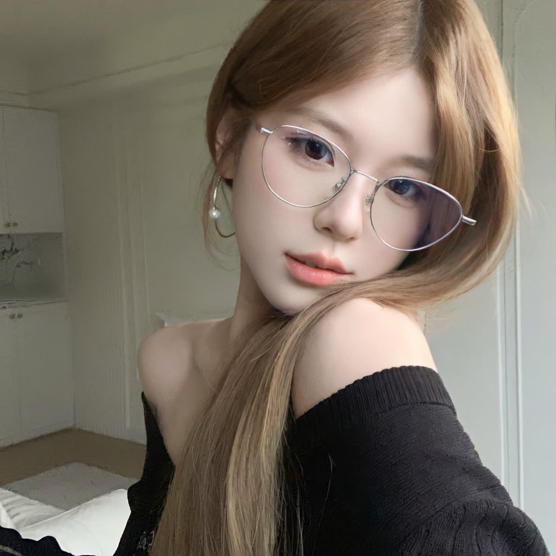 保山​伴游女生唐沁玥的资料